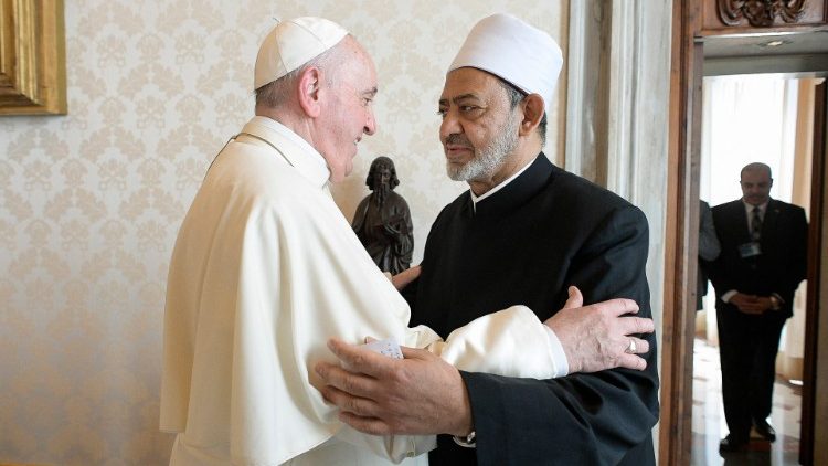 El papa Francesc amb el gran imam Al-Tayeb al Vaticà - Vatican Media