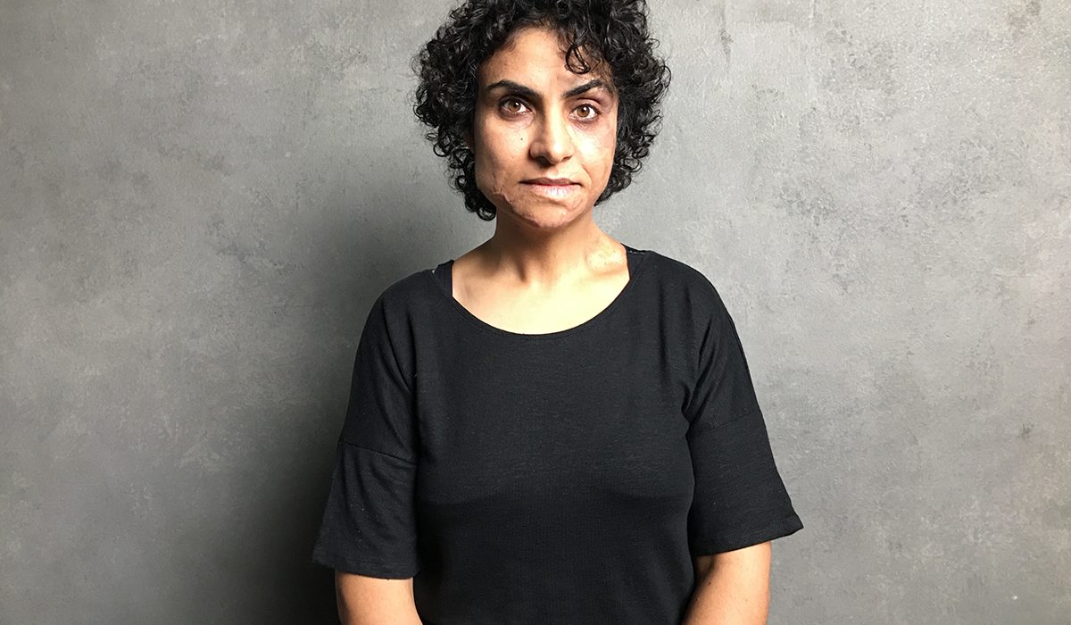 L'escriptora i activista Nadia Ghulam