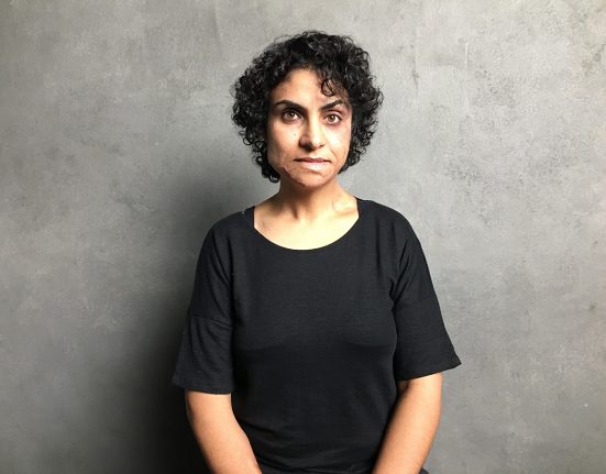L'escriptora i activista Nadia Ghulam