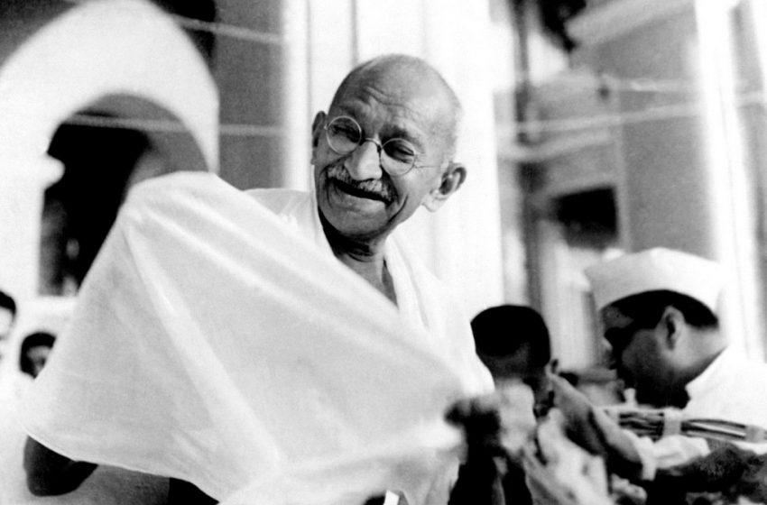  Gandhi, setanta-cinc anys després