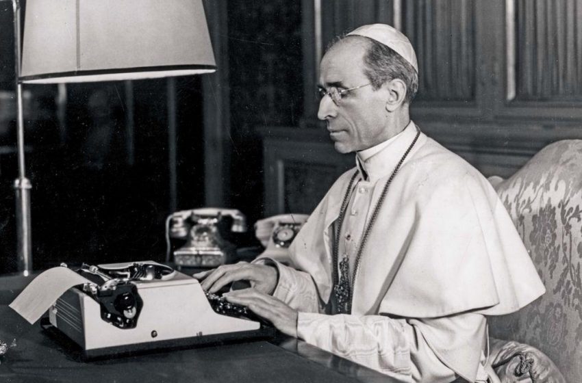  La guerra del silenci de Pius XII i els misteris de l’Església catòlica durant la Segona Guerra Mundial