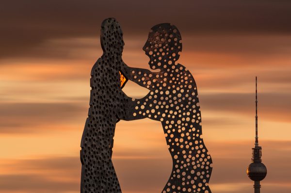 Escultura Molecule Man, a Berlín, de l'artista Jonathan Borofsky | © Daniel Lonn - Unsplash