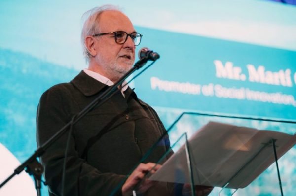 Martí Olivella, durant la lectura del discurs Autoria UNAOC (United Nations Aliance of Civilizations)