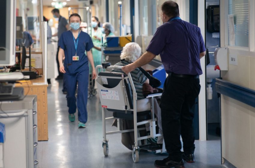  Col·lapse sanitari, escolar i dels recursos socials i del transport a Catalunya