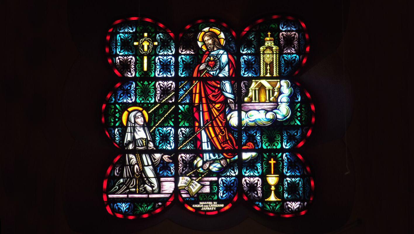 Vitrall de Santa Margarida Maria i el Sagrat Cor de Jesús | © Wikimedia Commons