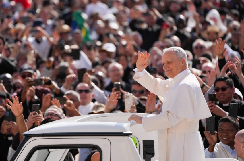  Reflexions davant la visita del “papa frontissa” a Barcelona