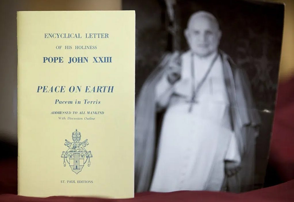 L'encíclica "Pau a la Terra" ("Pacem in Terris") del papa Joan XXIII - Foto: CNS / Nancy Phelan Wiechec
