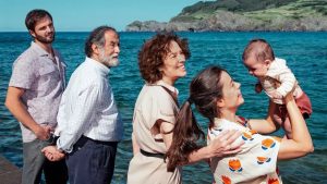 La família protagonista del film Cinco lobitos dirigit per Alauda Ruiz de Azúa