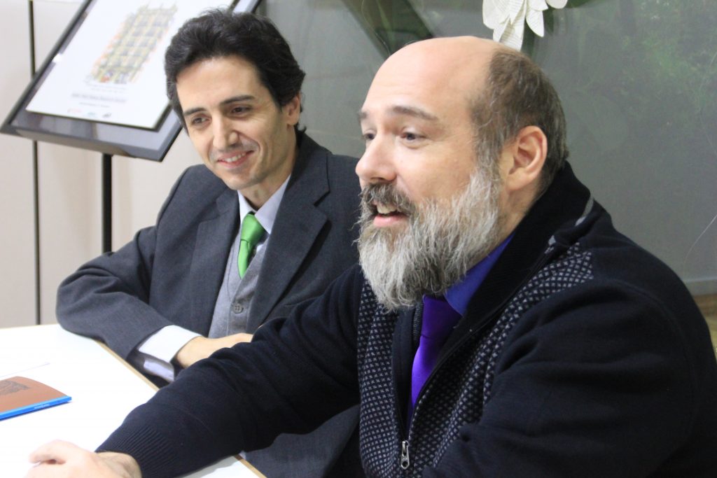 Oriol Quintana, en una imatge de 2019, amb l'editor Ignasi Moreta | © Fragmenta