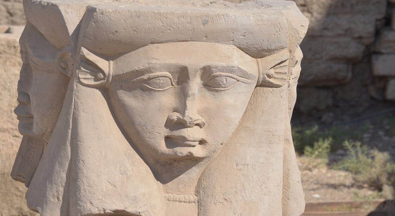 La deessa egípcia Hathor
