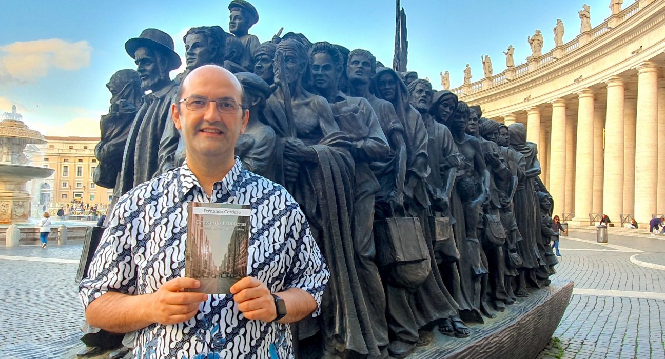 Fernando Cordero, al Vaticà, amb el seu nou llibre