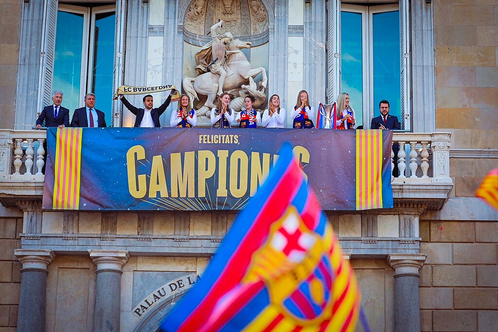 Les jugadores del Barça femení celebrant la Champions de futbol