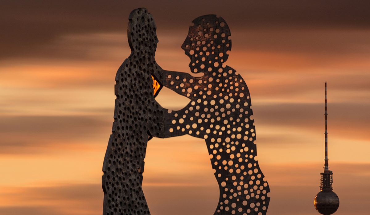 Escultura Molecule Man, a Berlín, de l'artista Jonathan Borofsky | © Daniel Lonn - Unsplash