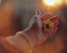 El perdó, un acte de fe | © Liana S - Unsplash