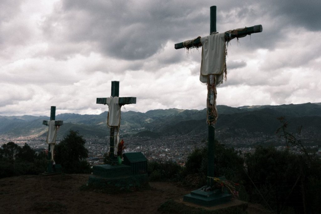 Creus del turó Pukamuqu, a Cusco