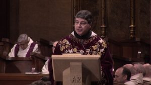 El pare Bernat Juliol durant una homilia