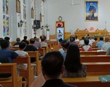 Una parròquia xinesa celebra l’eucaristia de diumenge