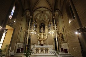 Altar de la capella del Santuari de Nostra Senyora del Sagrat Cor de Tarragona