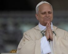Lleó XIV, un cor tocat per l’amor que camina amb el seu poble Autoria Vatican Media