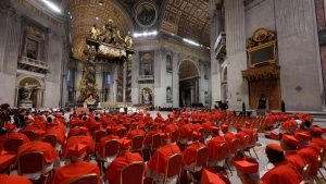 El papa Lleó XIV presideix el consistori extraordinari de cardenals al Vaticà, compromès amb una sinodalitat veritable