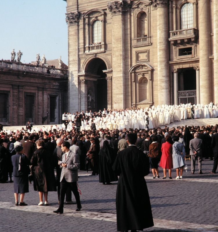 Basílica de Sant Pere Vaticà, durant l'obertura del Concili Vaticà II | © Peter Geymayer