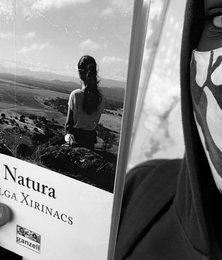 Portada del llibre Natura de l’Olga Xirinacs